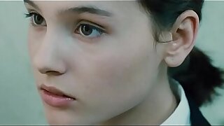 Catherine Guittoneau in La Fille Seule (1995)