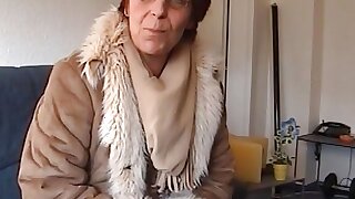 A horny German granny pleasing a cock with her pussy and mouth in POV